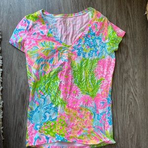 Lilly Pulitzer v neck shirt - bright colors